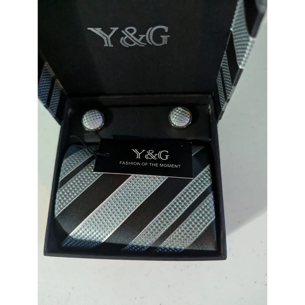Y & G Black and Grey Tie with Cuff Links